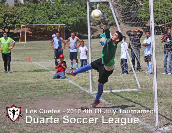 Los Cuetes goalie in penalty kicks vs. Juventus L.A.